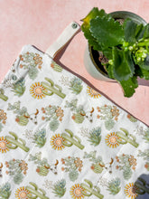 Load image into Gallery viewer, Sedona Piper Cloth