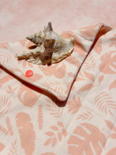 Load image into Gallery viewer, Palm Pink Piper Cloth
