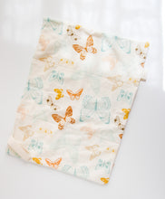 Load image into Gallery viewer, Butterfly Piper Cloth