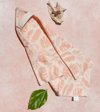 Load image into Gallery viewer, Palm Pink Piper Cloth
