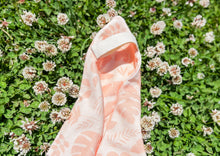 Load image into Gallery viewer, Palm Pink Piper Cloth
